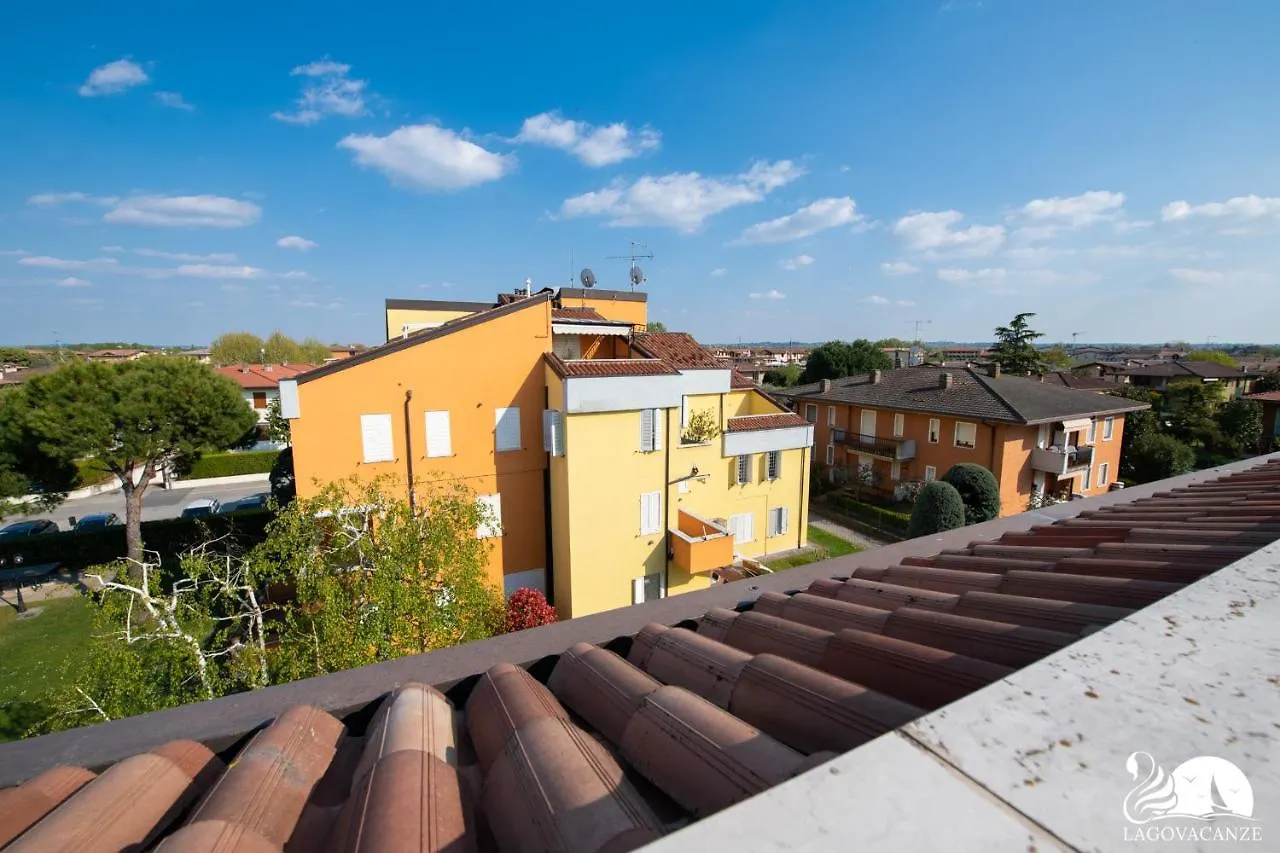 Apartment Appartamento Garden Ville Sirmione Italy